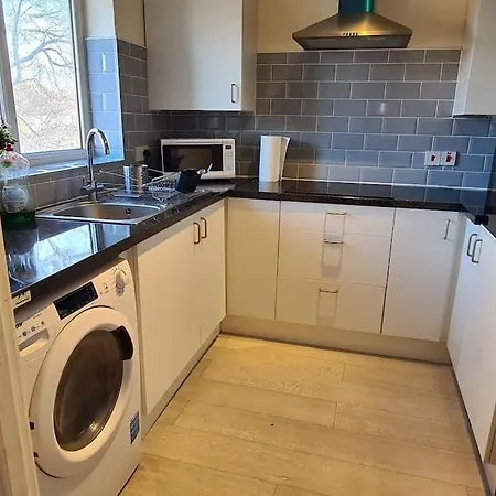 Private 2 Bed Flat Close To Excel & City Airport London Exterior photo